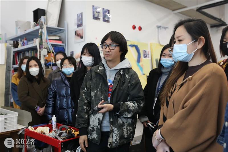 艺术零距离 | “今天，我们探访了艺术家陆平原工作室！” 艺术 零距离 艺术家陆平原工作室 故事 万物 记忆 脑海 世界 幕后 朋友们 崇真艺客