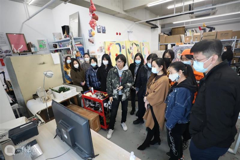 艺术零距离 | “今天，我们探访了艺术家陆平原工作室！” 艺术 零距离 艺术家陆平原工作室 故事 万物 记忆 脑海 世界 幕后 朋友们 崇真艺客
