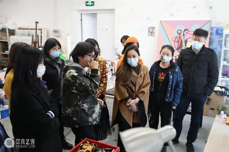 艺术零距离 | “今天，我们探访了艺术家陆平原工作室！” 艺术 零距离 艺术家陆平原工作室 故事 万物 记忆 脑海 世界 幕后 朋友们 崇真艺客