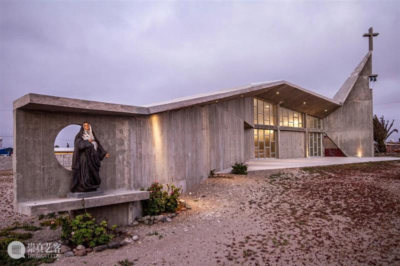 倾斜平面，智利海角天主教堂 / Domenico Albasini Santander - MJA Arquitectura 智利 平面 海角 天主教堂 Tomás Villegas 天主教教堂 科金博 地区 阿塔卡马沙漠 崇真艺客