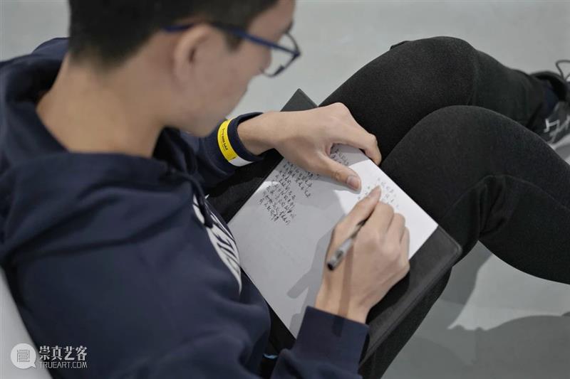 HOW 分享 | 秩序外的变量与即兴诗 变量 HOW 秩序 即兴诗 昊美术馆 温州 温州肯恩大学码头诗社 Club 当前 活力 崇真艺客