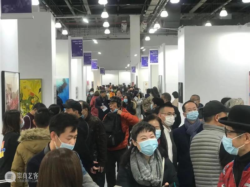 赶本年度最后一场艺术盛典，2020（第24届）上海艺博会藏家预展今晚揭幕！ 艺术 盛典 上海艺博会藏家预展 盛会 上海艺博会 上海文化发展基金会 上海艺博会国际展览有限公司 上海艺术博览会藏家 现场 人潮 崇真艺客