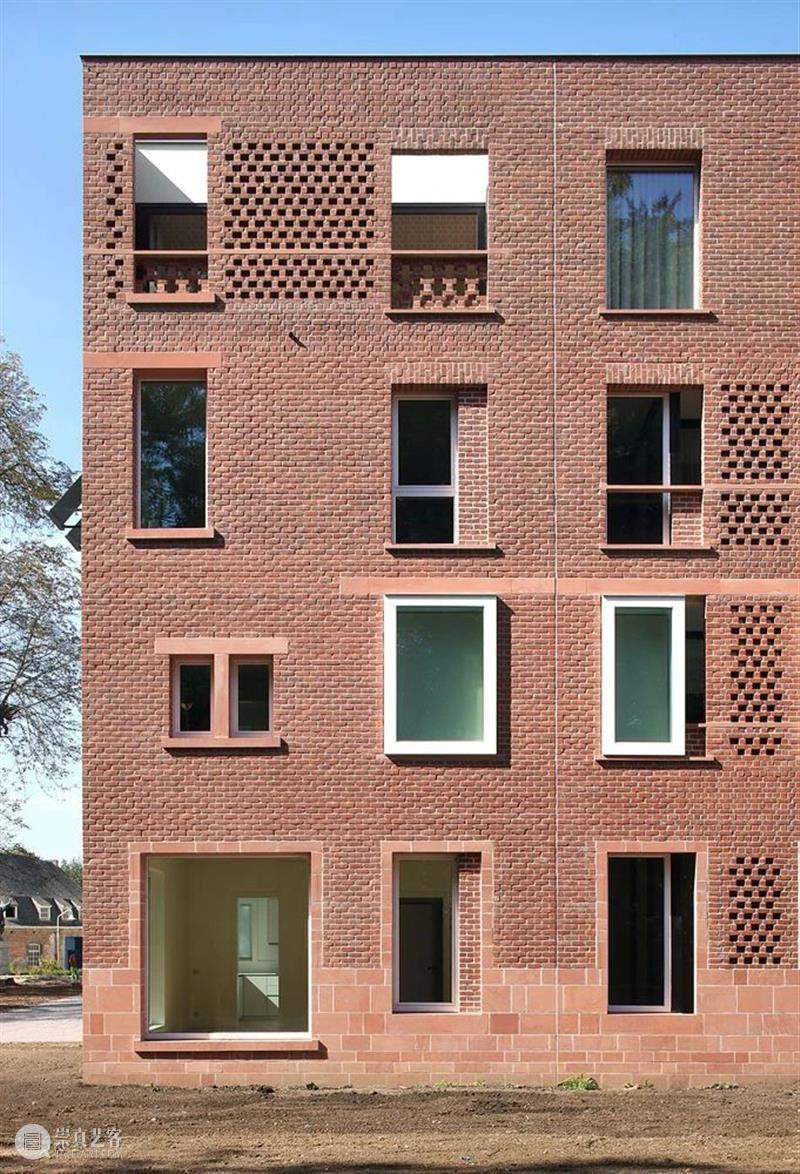 比利时修道院 Wivina / De Vylder Vinck Taillieu + jo taillieu 比利时修道院 轴测图 Filip 修道院 历史 建筑 十字形 空间 十字 示意图 崇真艺客