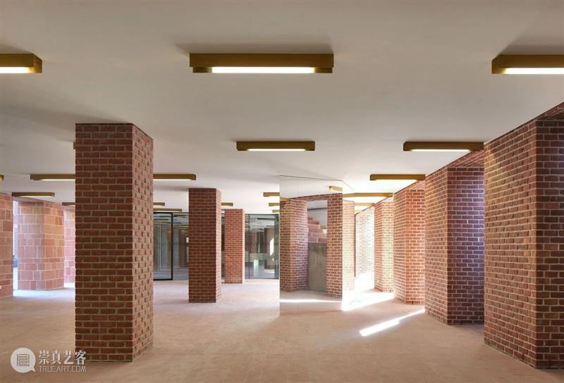 比利时修道院 Wivina / De Vylder Vinck Taillieu + jo taillieu 比利时修道院 轴测图 Filip 修道院 历史 建筑 十字形 空间 十字 示意图 崇真艺客