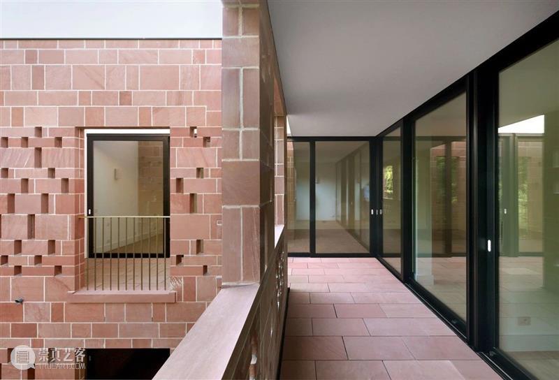 比利时修道院 Wivina / De Vylder Vinck Taillieu + jo taillieu 比利时修道院 轴测图 Filip 修道院 历史 建筑 十字形 空间 十字 示意图 崇真艺客