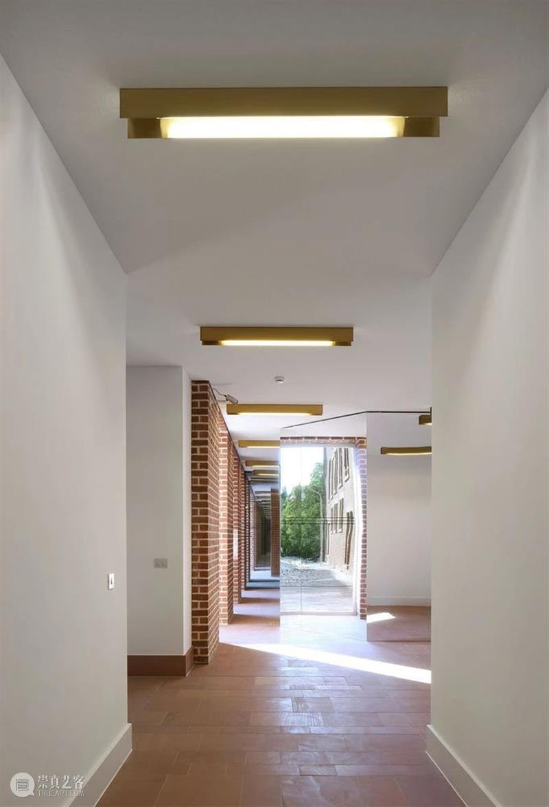比利时修道院 Wivina / De Vylder Vinck Taillieu + jo taillieu 比利时修道院 轴测图 Filip 修道院 历史 建筑 十字形 空间 十字 示意图 崇真艺客