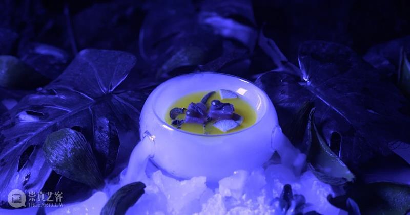 长10米的弧形投影幕墙+LED板，在宇宙边界品尝美食 视频资讯 数艺网 边界 弧形 幕墙 宇宙 LED板 美食 太空 晚餐 Planetopia 行星 崇真艺客