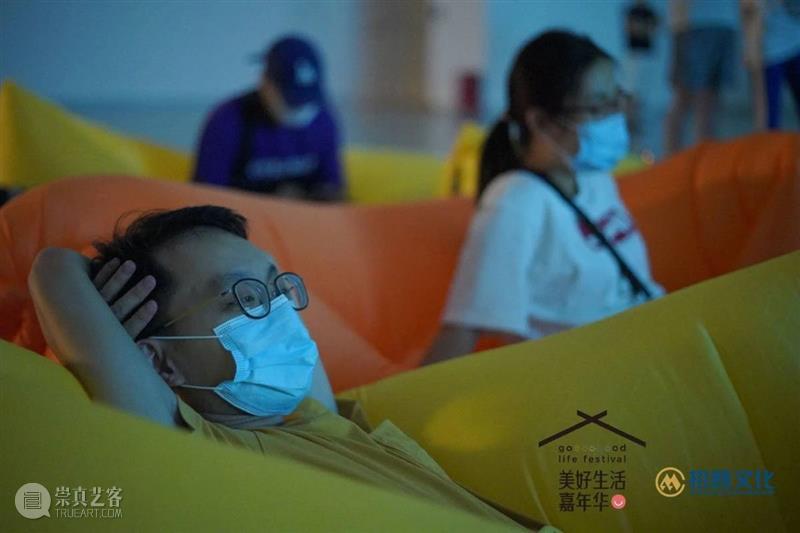 艺趣 | 这个冬天，来深圳最暖的嘉年华  海上世界文化艺术中心 嘉年华 深圳 艺趣 耳边 终点 未来 信心 美好生活 方式 这个世界 崇真艺客