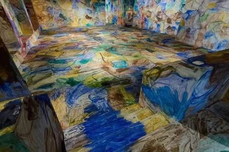 电铺APS | 翻开这一页,潜入“会动的房间” 烟囱PSA 房间 APS 张恩利 个展 现场 灵感 来源 PSA MOLESKINE 目前 崇真艺客