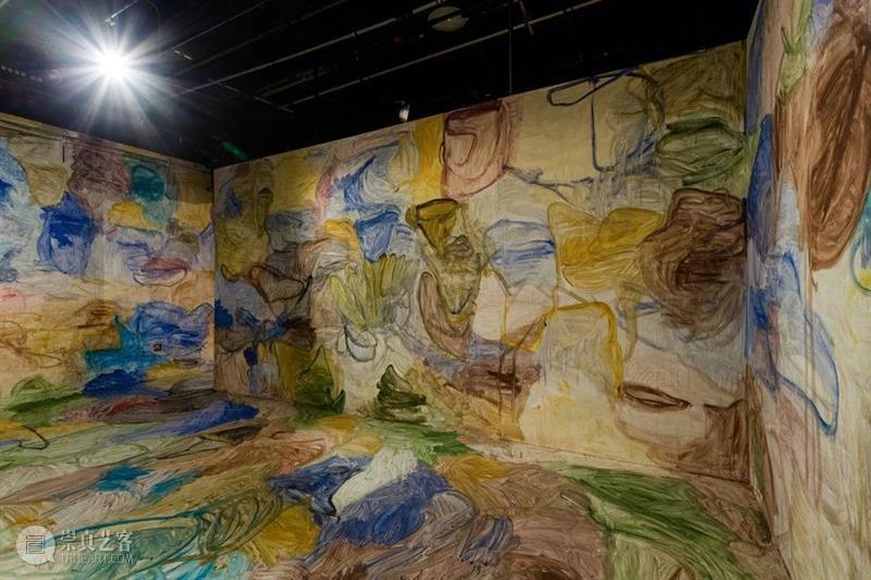 电铺APS | 翻开这一页,潜入“会动的房间” 烟囱PSA 房间 APS 张恩利 个展 现场 灵感 来源 PSA MOLESKINE 目前 崇真艺客