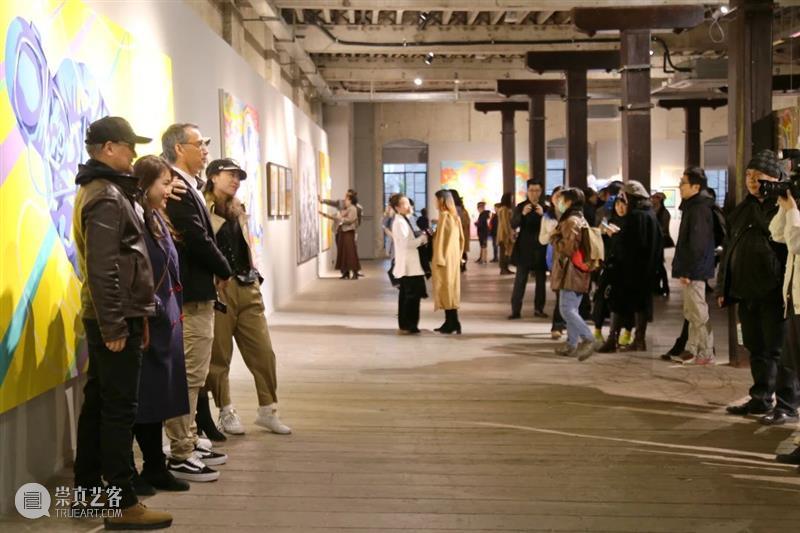 艺术家施政携手“来自星星的孩子们”,涂鸦展览温暖启幕! 星星 启幕 艺术家 孩子们 艺术展 八号桥 艺术 空间 上海美协 顾问 崇真艺客