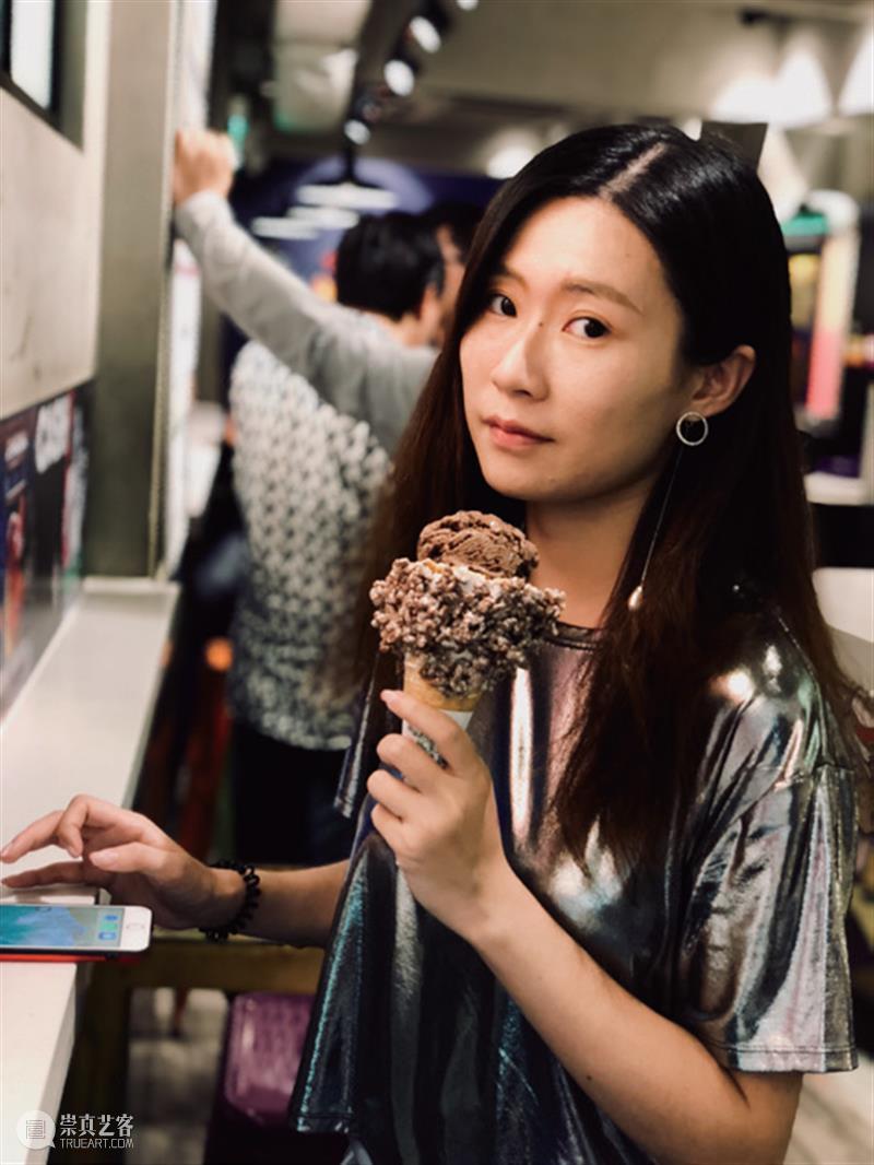 悦读 |《惊蛰》之后——走出创作的“牢笼”，我还年轻 之后 牢笼 上海话剧艺术中心 内刊 话剧 杂志 封面 闫雨童 年轻文 王静怡 崇真艺客