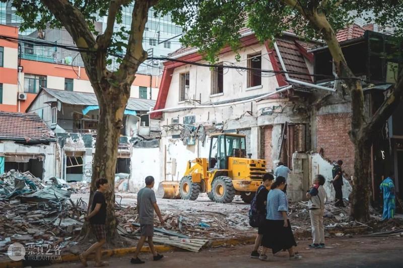 周嘉宁：我的个人精神是建立在上海的城市精神上的 | 上海明日谈话  文化力研究所 周嘉宁 上海 城市 精神 个人 精神上 作家 社区感 以前 上海人 崇真艺客