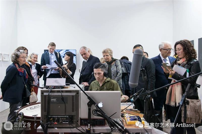 杨嘉辉回顾他的艺术历程与香港不断发展的艺术现场 杨嘉辉 香港 艺术 现场 历程 岛屿 街头 场域 视觉 声音 崇真艺客
