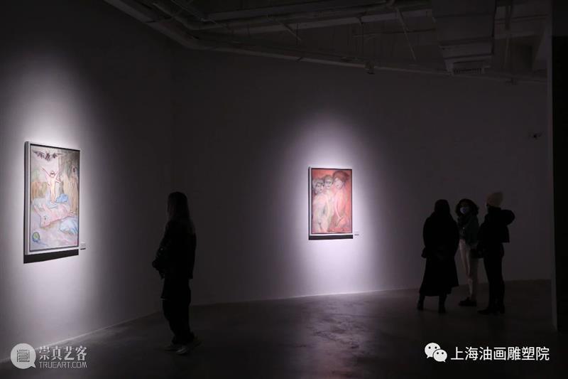 【上海油雕院 l 展览】“玩具国——袁侃作品展”今日开幕 玩具国 袁侃 作品展 上海 上方 上海油画雕塑院 活动 资讯 上海油画雕塑院美术馆 帷幕 崇真艺客
