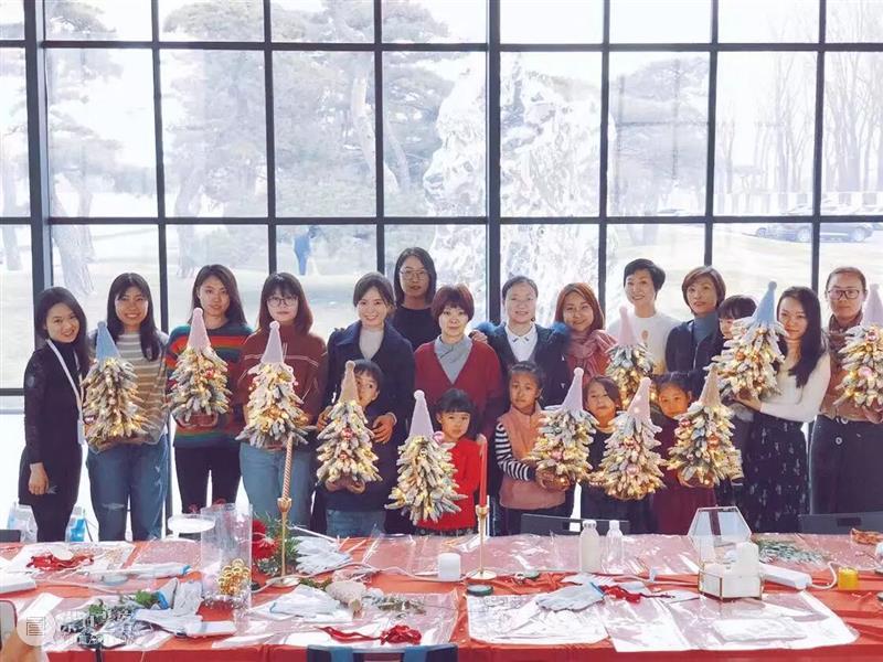 圣诞树亲子workshop同步招募中~ 圣诞树 亲子 workshop 北方 圣诞老人 白雪 夜晚 人们 礼物 瞬间 崇真艺客