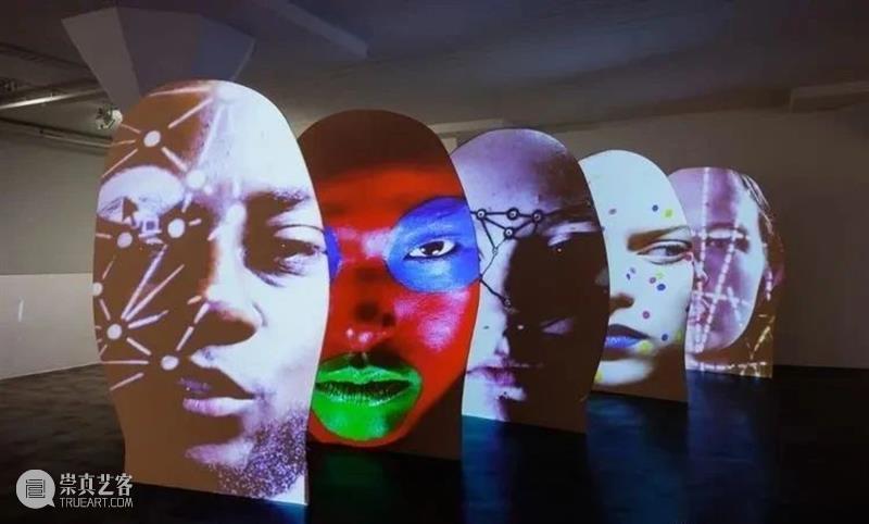 分享丨分割、变形的人脸，让他的多媒体作品独树一帜 多媒体 作品 人脸 Oursler 英国 摇滚 歌手 Bowie 大卫·鲍伊 歌曲 崇真艺客