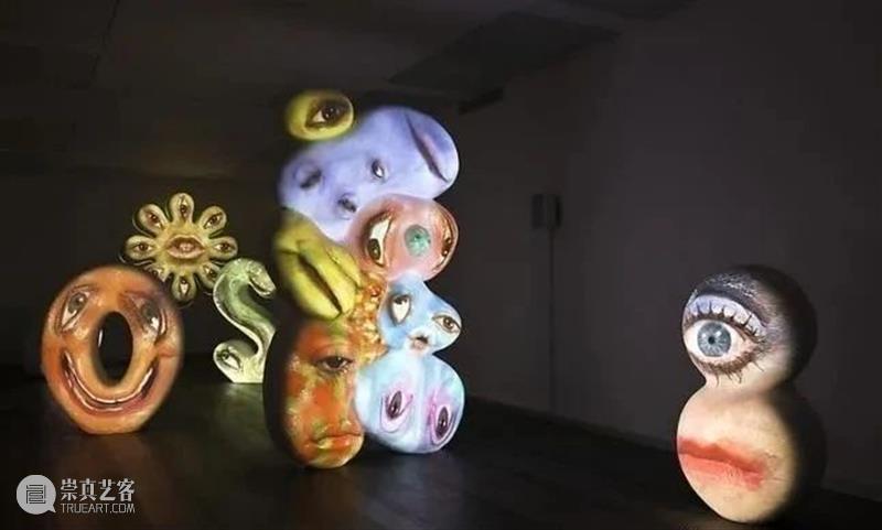 分享丨分割、变形的人脸，让他的多媒体作品独树一帜 多媒体 作品 人脸 Oursler 英国 摇滚 歌手 Bowie 大卫·鲍伊 歌曲 崇真艺客