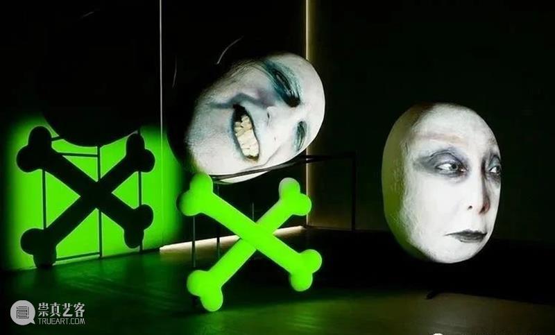 分享丨分割、变形的人脸，让他的多媒体作品独树一帜 多媒体 作品 人脸 Oursler 英国 摇滚 歌手 Bowie 大卫·鲍伊 歌曲 崇真艺客