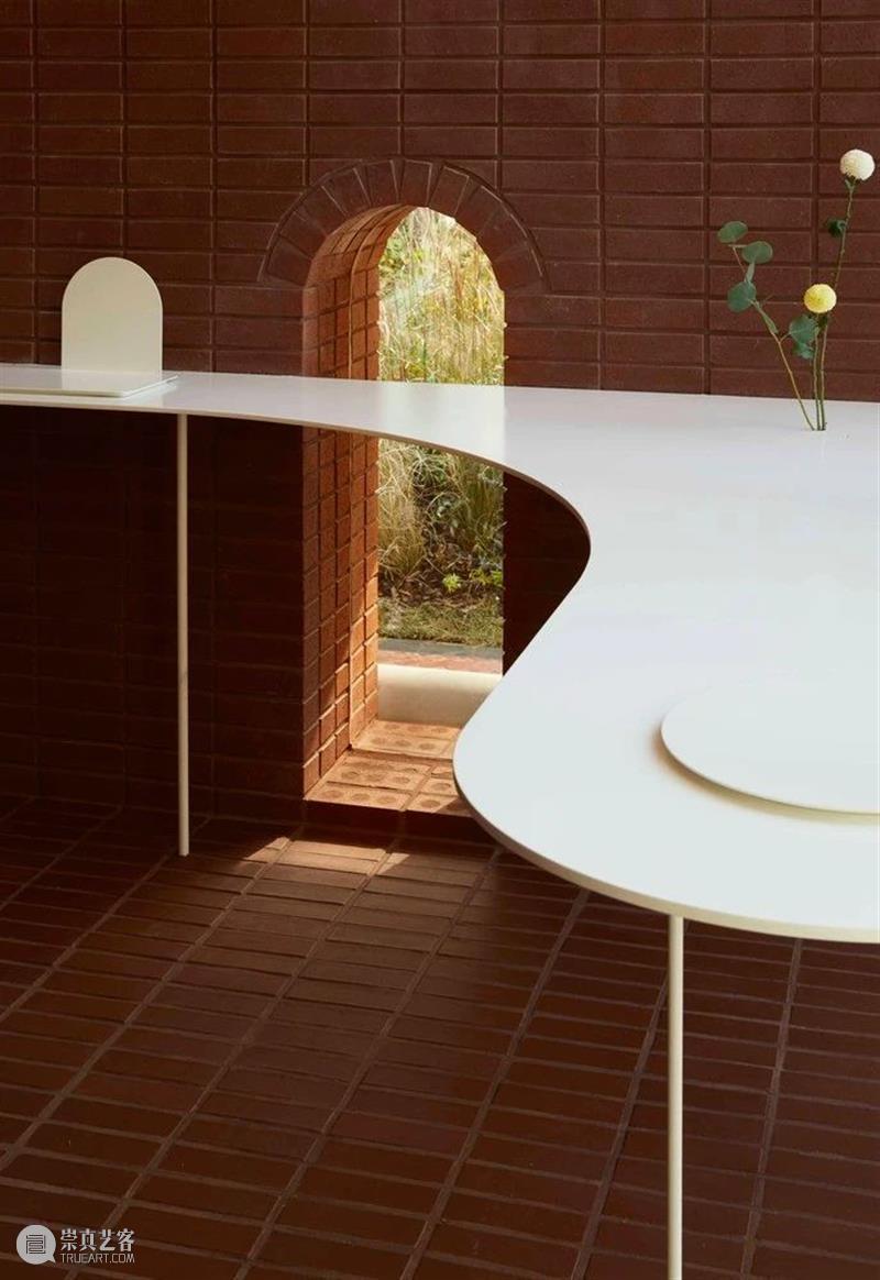 暖色小屋，Roly-Poly 创意餐厅 / studioVASE 餐厅 Poly studioVASE 创意 暖色 小屋 Roly woo jin 建筑 崇真艺客