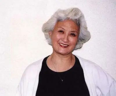 永远的“甜姐儿”黄宗英去世 黄宗英 甜姐儿 上海作家协会 负责人 艺术家 作家 享年 一生 戏剧 电影 崇真艺客