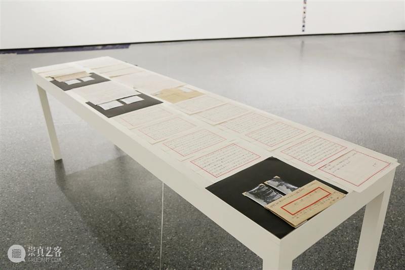 何博个展|《自拍者:尺笺传影》(与许雷合作)作品解析 何博 自拍者 尺笺传影 许雷 作品 个展 书信 照片 推文 第一封信 崇真艺客