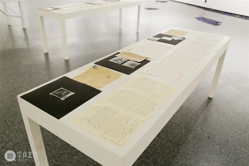 何博个展|《自拍者:尺笺传影》(与许雷合作)作品解析 何博 自拍者 尺笺传影 许雷 作品 个展 书信 照片 推文 第一封信 崇真艺客