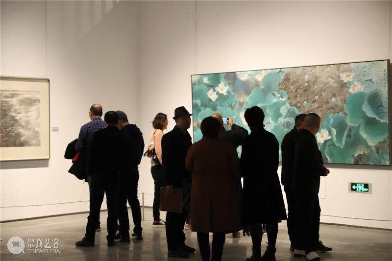 镇海籍画家乐震文个人画展在宁波美术馆开展 镇海 画家 乐震文 个人 画展 宁波美术馆 开幕式 现场 全国佛教协会 副会长 崇真艺客
