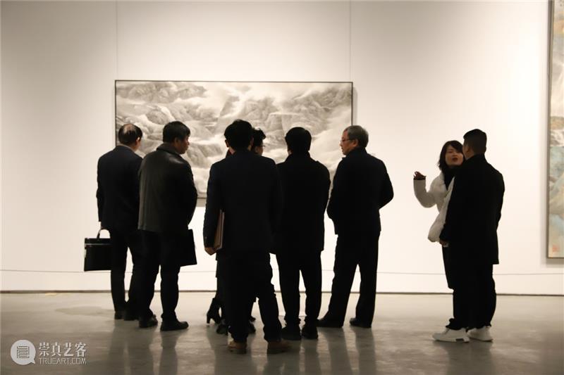 镇海籍画家乐震文个人画展在宁波美术馆开展 镇海 画家 乐震文 个人 画展 宁波美术馆 开幕式 现场 全国佛教协会 副会长 崇真艺客