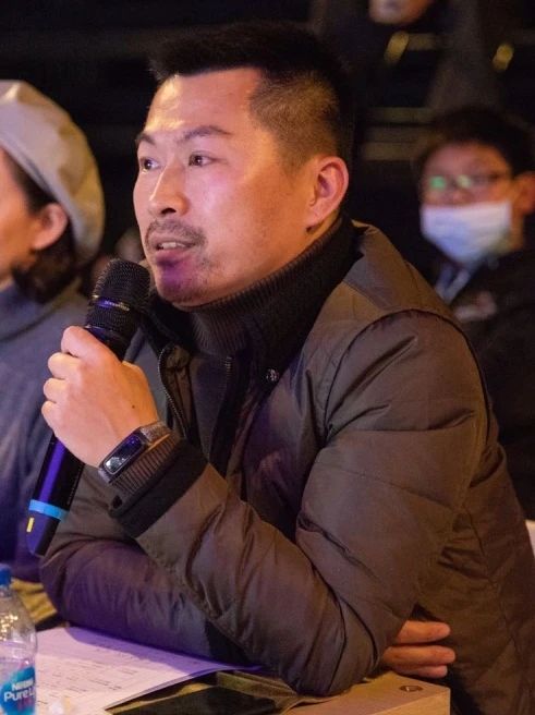 第二届上海市中小学生戏剧节昨晚闭幕 戏剧节 上海市 中小学生 上海话剧艺术中心 三楼 戏剧 沙龙 主题 背景板 演技 崇真艺客