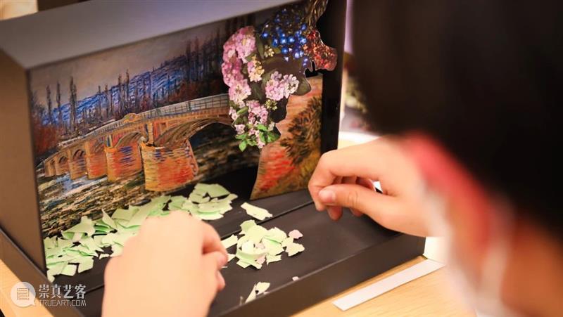 第二届上海市中小学生戏剧节昨晚闭幕 戏剧节 上海市 中小学生 上海话剧艺术中心 三楼 戏剧 沙龙 主题 背景板 演技 崇真艺客