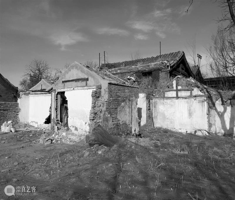 北京青云胡同戏剧天地，玻璃砖与残墙对话 / 原地建筑 青云胡同 原地 建筑 玻璃砖 戏剧 北京 天地 城市 空间 灵魂 崇真艺客