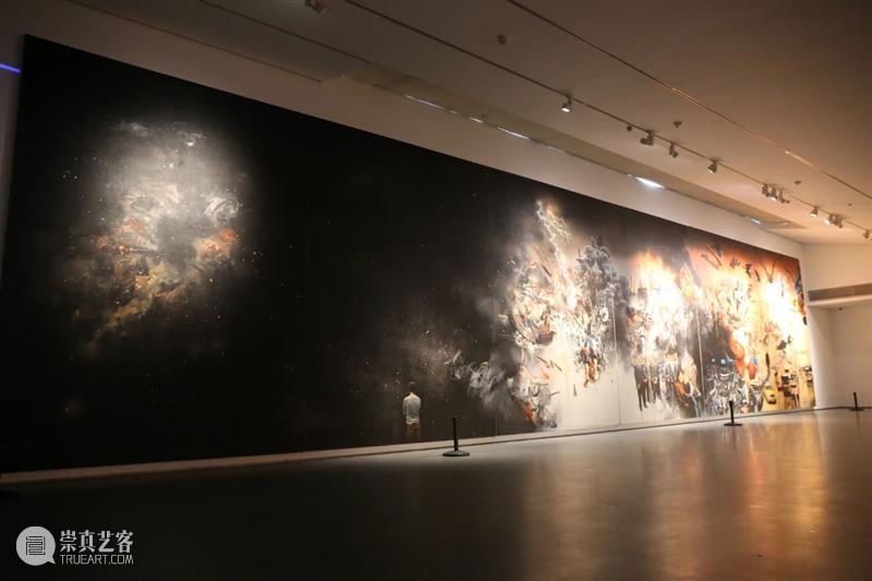 走进钟飙的展厅，竟让我迷失在“现”与“实”中 钟飙 展厅 图像 世界 艺术家 纷呈 世相 现实 深处 动能 崇真艺客