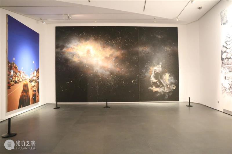 走进钟飙的展厅，竟让我迷失在“现”与“实”中 钟飙 展厅 图像 世界 艺术家 纷呈 世相 现实 深处 动能 崇真艺客