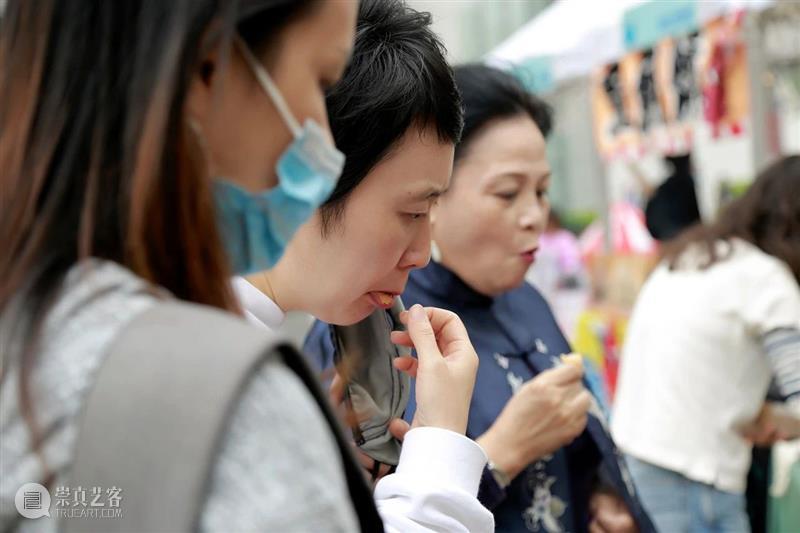 艺趣|2020年美好生活嘉年华收摊啦! 嘉年华 美好生活 艺趣| 草地 人群 海边 快乐的人 深圳 规模 市集 崇真艺客
