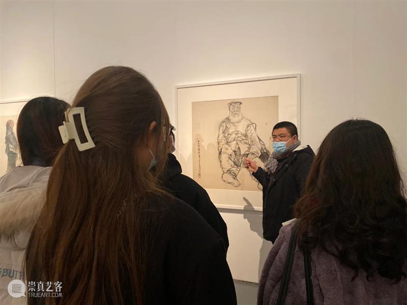 活动现场|这次水墨艺术“走近”高校，我们带着展览走出去、引导观众走进来！ 水墨 活动 高校 艺术 现场 观众 目前 武汉美术馆 学术研究 系列展 崇真艺客