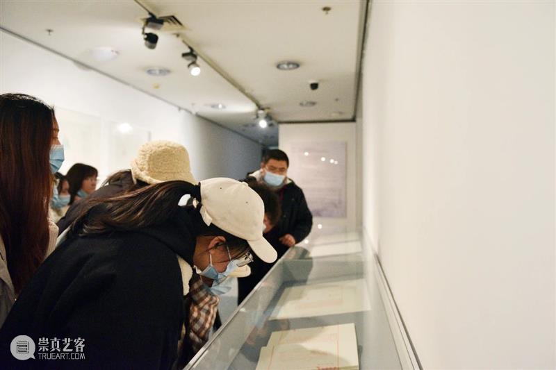 活动现场|这次水墨艺术“走近”高校，我们带着展览走出去、引导观众走进来！ 水墨 活动 高校 艺术 现场 观众 目前 武汉美术馆 学术研究 系列展 崇真艺客