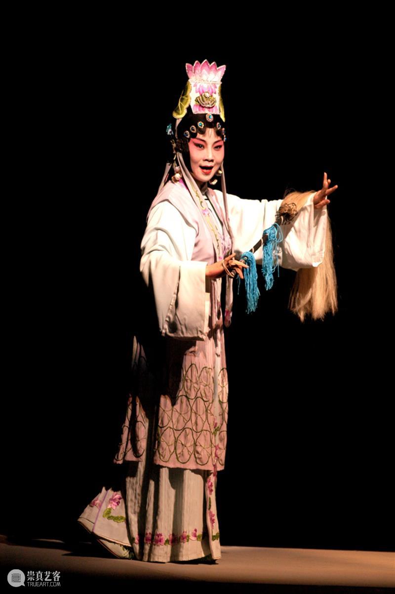 昆曲经典,青春演绎!至情至美的《牡丹亭》周五上演 昆曲 经典 牡丹亭 青春演绎 至情 生死 爱情 传奇 观众 青春版 崇真艺客