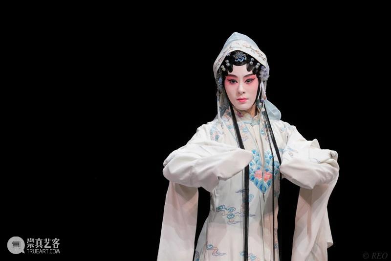 昆曲经典,青春演绎!至情至美的《牡丹亭》周五上演 昆曲 经典 牡丹亭 青春演绎 至情 生死 爱情 传奇 观众 青春版 崇真艺客