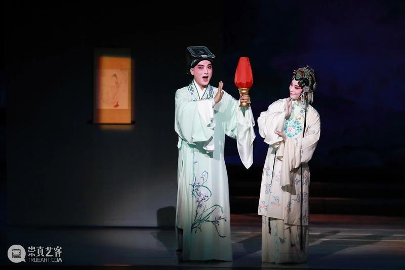 昆曲经典,青春演绎!至情至美的《牡丹亭》周五上演 昆曲 经典 牡丹亭 青春演绎 至情 生死 爱情 传奇 观众 青春版 崇真艺客