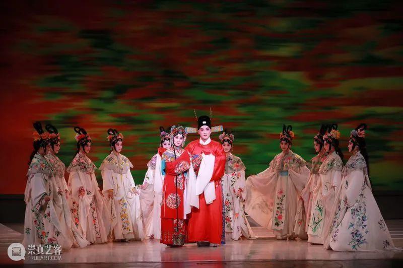 昆曲经典,青春演绎!至情至美的《牡丹亭》周五上演 昆曲 经典 牡丹亭 青春演绎 至情 生死 爱情 传奇 观众 青春版 崇真艺客