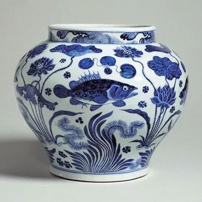 古风丨青花瓷——色调单纯却有种无可描绘得绚丽 色调 古风丨青花瓷 上方 中国舞台美术学会 右上 星标 本文 陶瓷 zuitaoci 天青色 崇真艺客