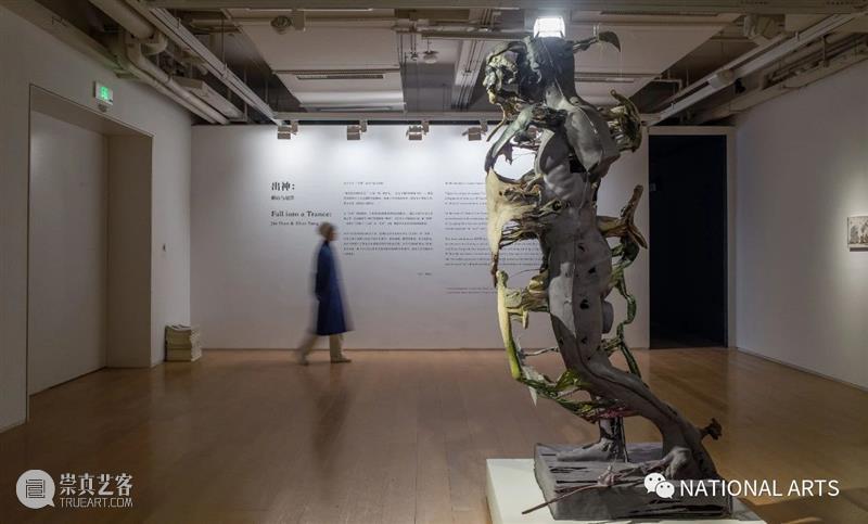 国家美术·展讯丨出神：靳山与赵洋 靳山 赵洋 国家 美术 展讯 名称 时间 地点 昊美术馆 现场 崇真艺客