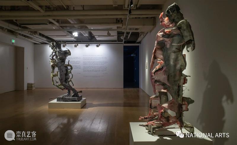 国家美术·展讯丨出神：靳山与赵洋 靳山 赵洋 国家 美术 展讯 名称 时间 地点 昊美术馆 现场 崇真艺客