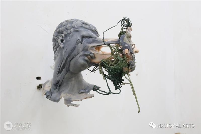 国家美术·展讯丨出神：靳山与赵洋 靳山 赵洋 国家 美术 展讯 名称 时间 地点 昊美术馆 现场 崇真艺客