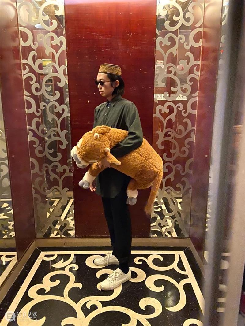 天冷了,宋拓的牛娃温暖你度过2021 宋拓 牛娃 艺术家 设计师 世界上 性别 毛绒 公仔 中华 田园 崇真艺客