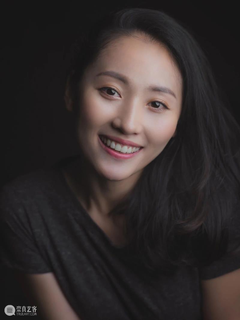 平凡又自信的男人,与被称为悍妇的女人 悍妇 女人 男人 平凡 主角 白凯莉 老头 胡子 阎王爷 老婆 崇真艺客