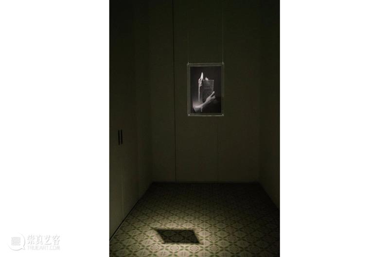 ≡ 娜布其、陶辉 | 群展“暗光” | 上海昊美术馆 昊美术馆 暗光 娜布其 陶辉 上海 群展 图片 Exhibition群展 GroupExhibition Noire 崇真艺客