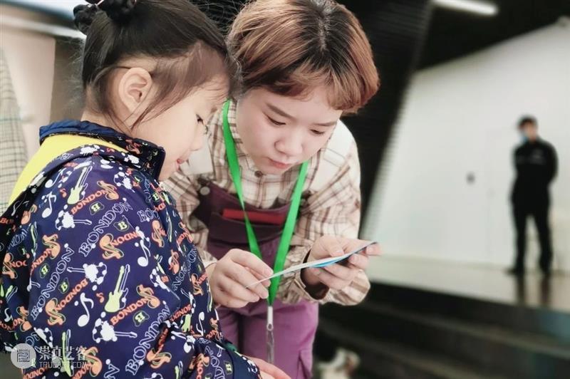 活动回顾 | iSTART小小导览员活动回顾 iSTART 导览员 活动 A4美术馆 身影 项目 花样 孩子 游戏 小朋友 崇真艺客