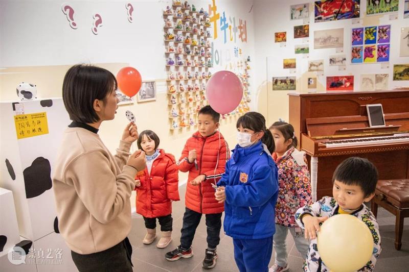 2021,你好呀,我们一起来吹吹牛儿吧! 你好 吹牛儿 元旦 滴水集 艺术 集市 少儿 艺术展 牛气冲天 孩子们 崇真艺客